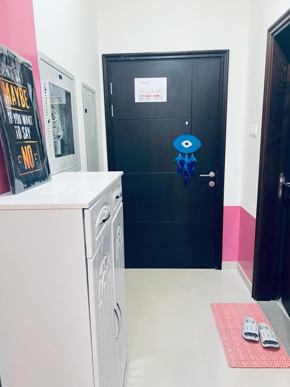 דירות דובאי Moon Backpackers Burjman Exit 2, Family Partitions, Loft Partitions, מראה חיצוני תמונה