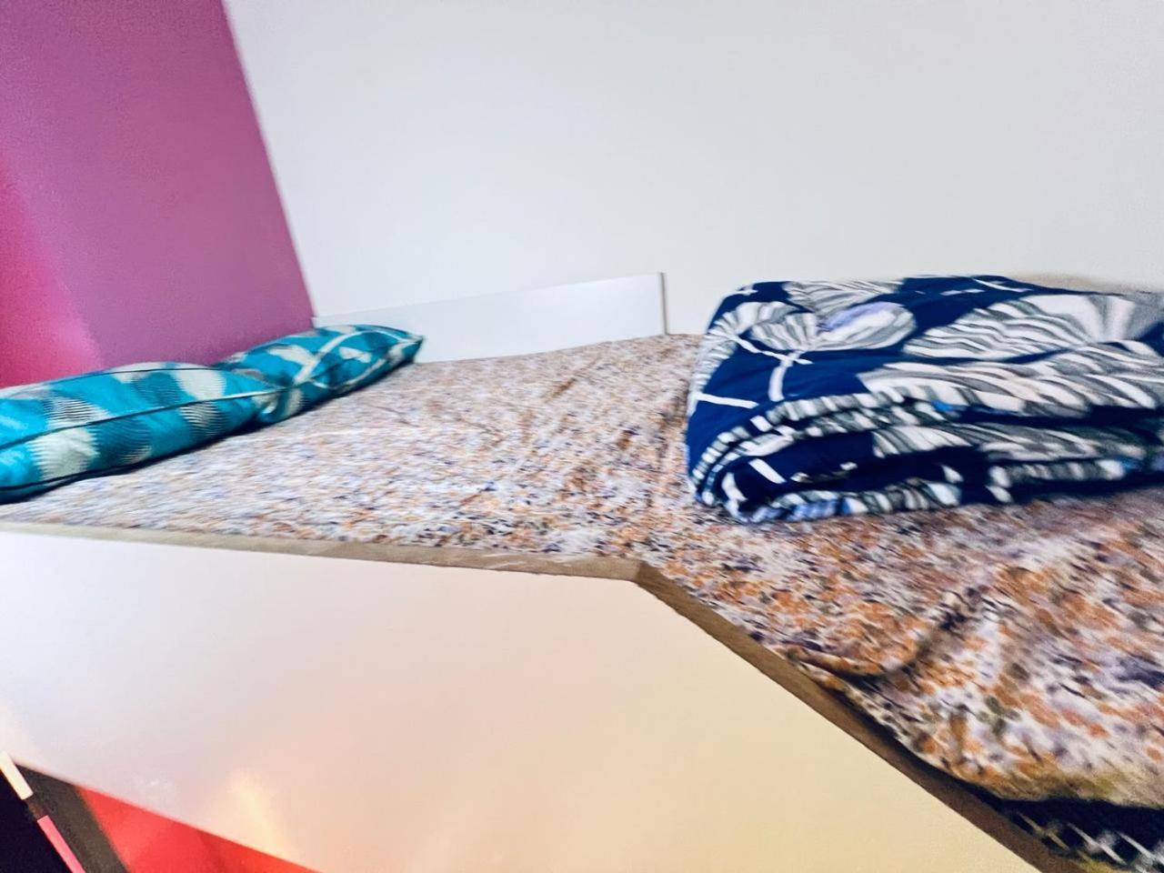דירות דובאי Moon Backpackers Burjman Exit 2, Family Partitions, Loft Partitions, מראה חיצוני תמונה