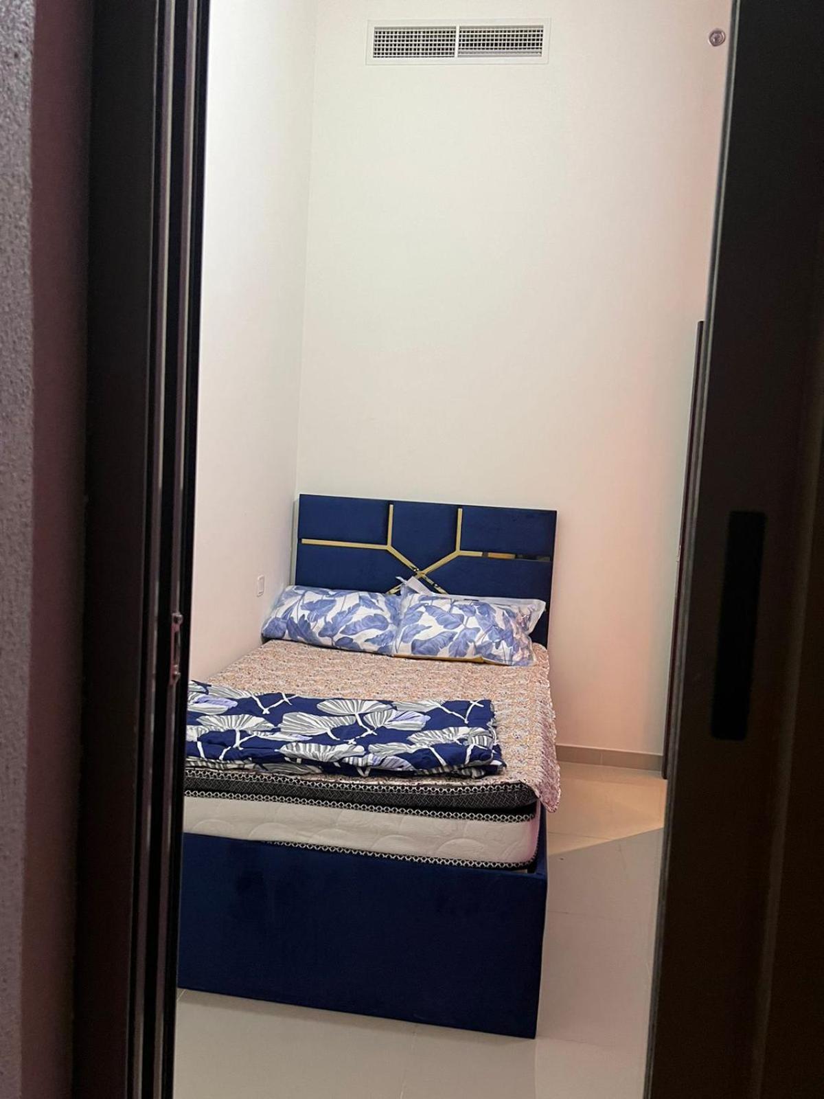 דירות דובאי Moon Backpackers Burjman Exit 2, Family Partitions, Loft Partitions, מראה חיצוני תמונה