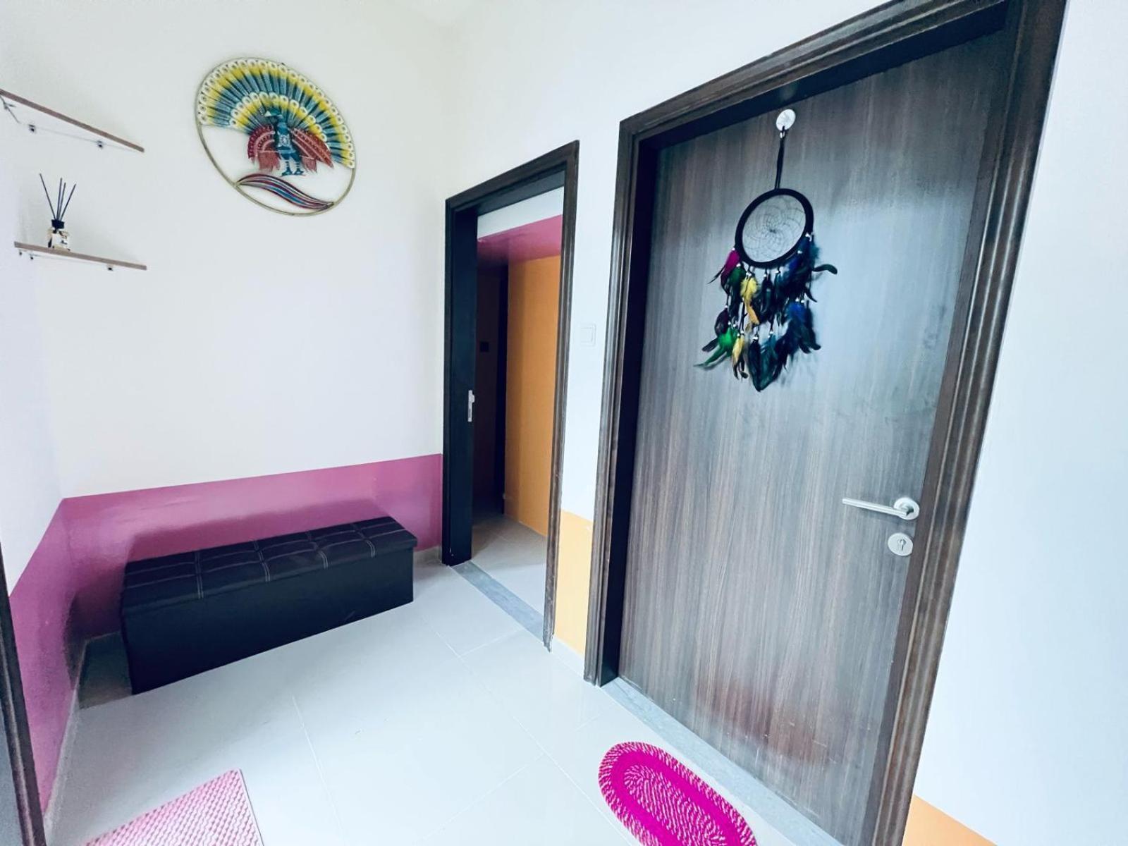 דירות דובאי Moon Backpackers Burjman Exit 2, Family Partitions, Loft Partitions, מראה חיצוני תמונה