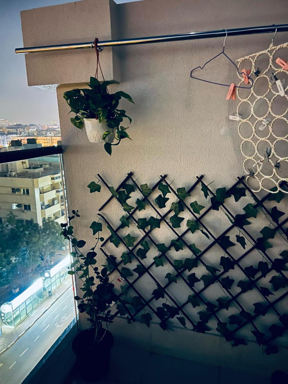 דירות דובאי Moon Backpackers Burjman Exit 2, Family Partitions, Loft Partitions, מראה חיצוני תמונה