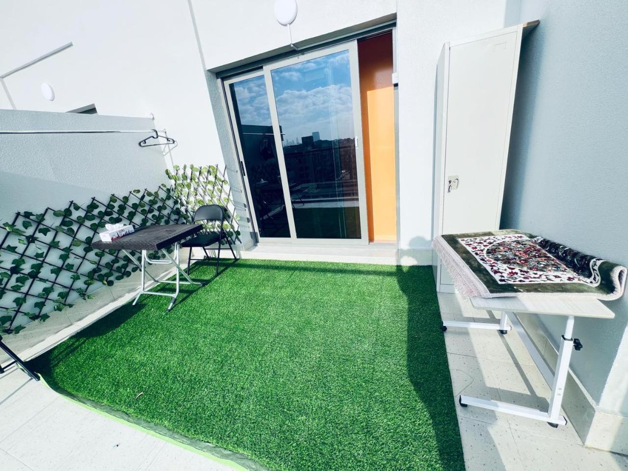 דירות דובאי Moon Backpackers Burjman Exit 2, Family Partitions, Loft Partitions, מראה חיצוני תמונה